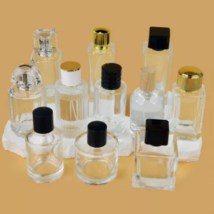 Perché la maggior parte delle bottiglie di profumo sono fatte in vetro?